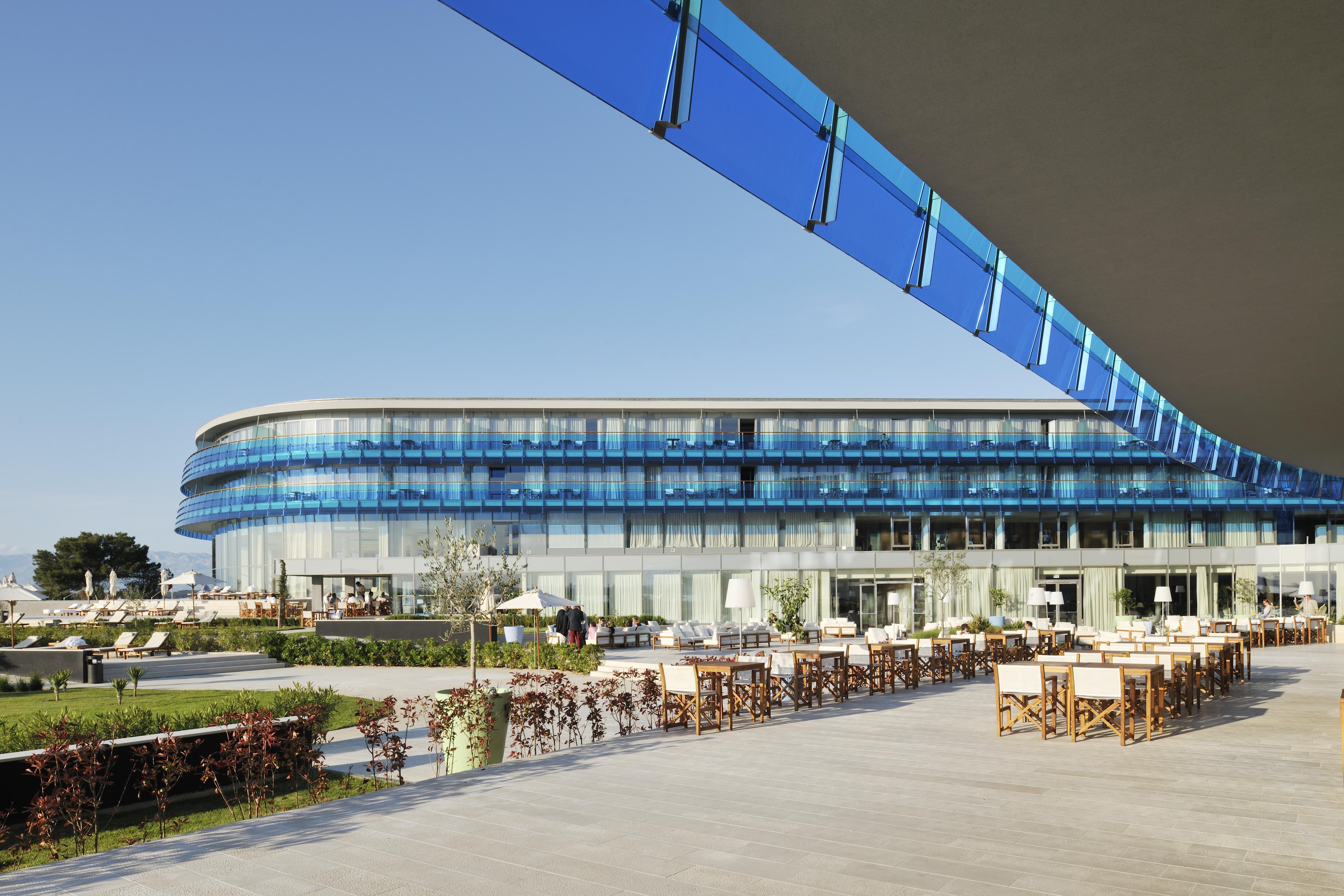 Falkensteiner Hotel & Spa Iadera Petrcane Exterior photo The hotel's main building