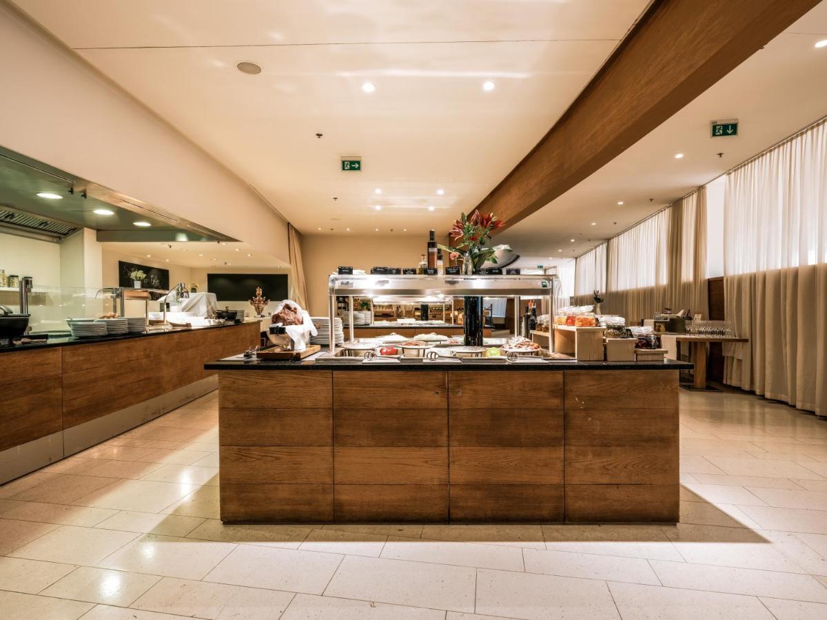 Falkensteiner Hotel & Spa Iadera Petrcane Exterior photo The lounge at the airport